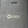 Widex poser til kunder